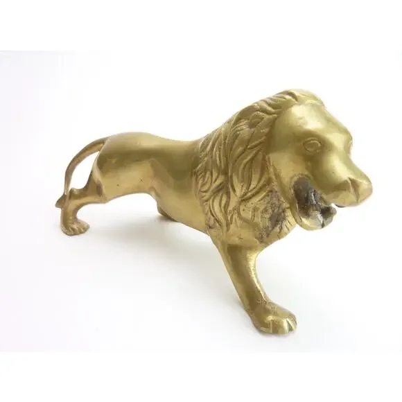 Vintage Brass Lion Figurine Statue Paperweight Leo Mid-Century Home Décor - Picture 1 of 5